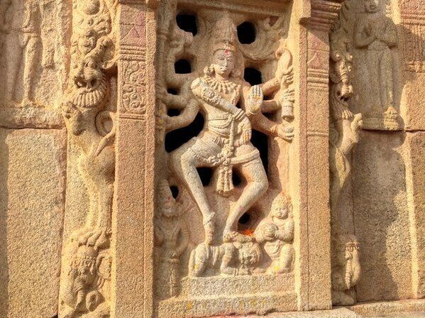 Dancing Shiva sculpture, Bhoganandi